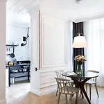 Karakoy 4*